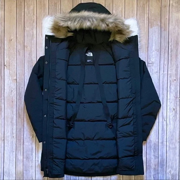 The North Face Women’s New Outerboroughs Parka In Aviator Navy - Picture 4 of 7
